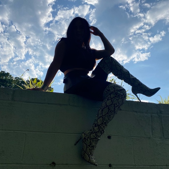 Meet your Posher, Elena - Picture 4 of 4